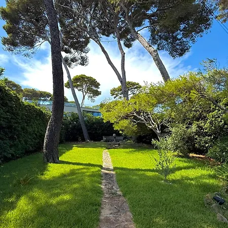 Cap D'antibes View Of La Garoupe Sleeps 8 Garden And Terrace Villa *