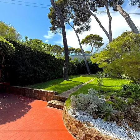 Villa Cap D'antibes View Of La Garoupe Sleeps 8 Garden And Terrace