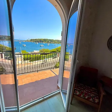Villa Cap D'antibes View Of La Garoupe Sleeps 8 Garden And Terrace *