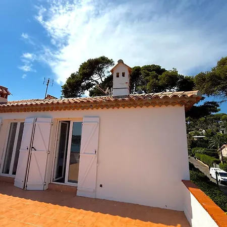 Cap D'antibes View Of La Garoupe Sleeps 8 Garden And Terrace