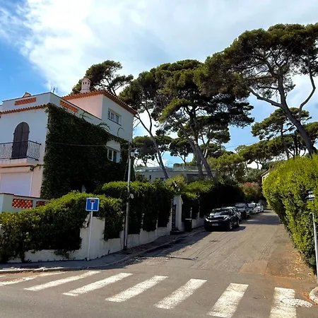 Villa Cap D'antibes View Of La Garoupe Sleeps 8 Garden And Terrace